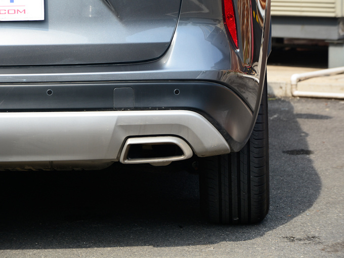 东风英菲尼迪  2.0T 右后雾灯