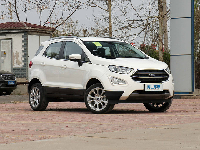 长安福特  改款 EcoBoost125 右前正45度