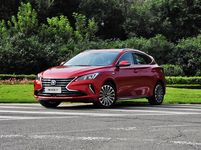 长安乘用车  1.6L GDI 左前正45度