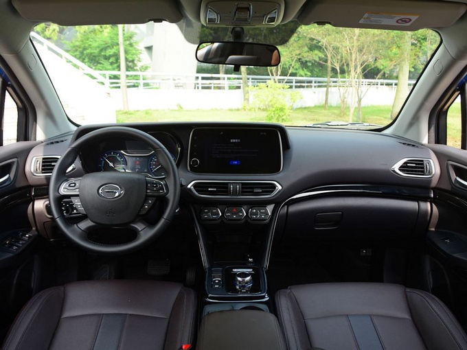 广汽丰田  豪华版 大中控全景