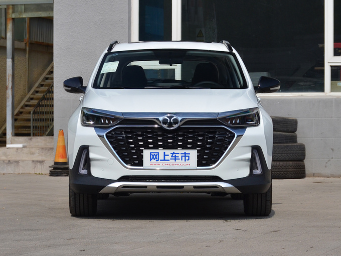 北京汽车  1.5T 正前