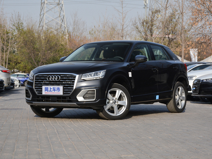一汽奥迪  35TFSI 左前正45度