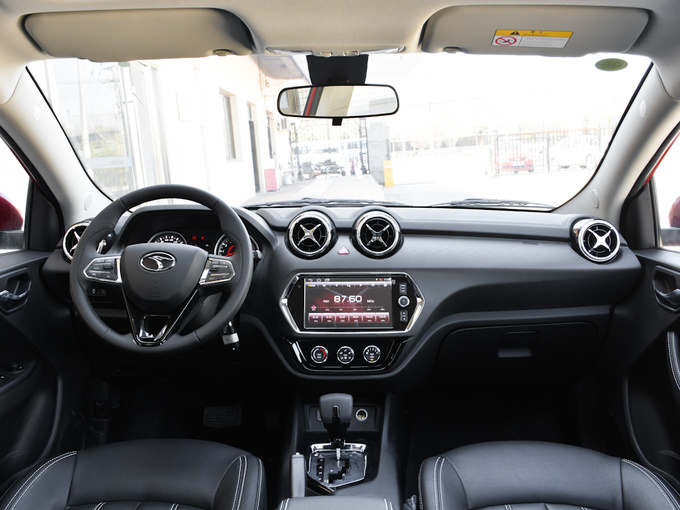 东南汽车  DX3X酷绮 1.5T 大中控全景