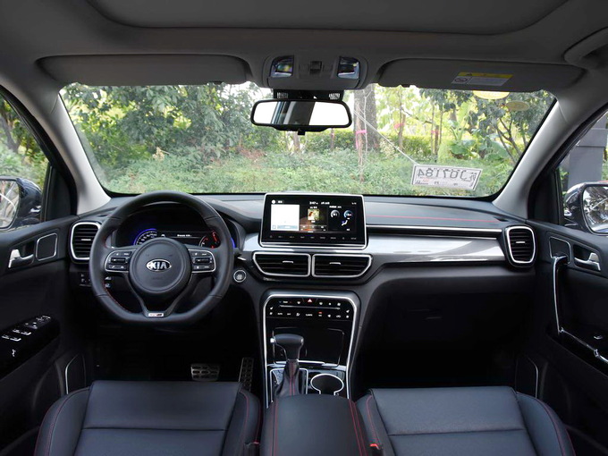 东风悦达起亚  2.0L 大中控全景