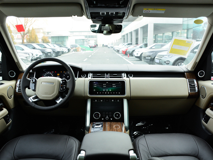 路虎  3.0 V6 SC 大中控全景