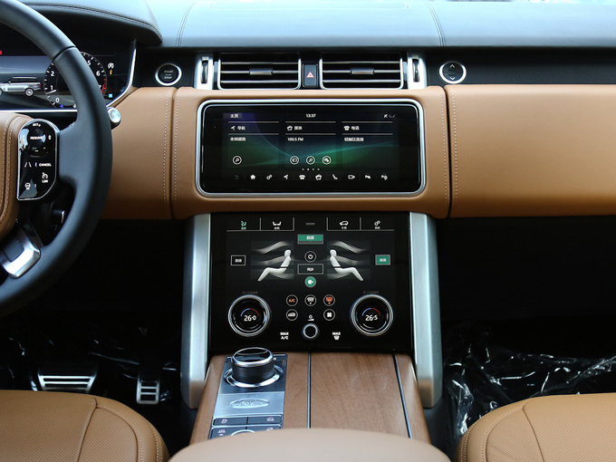 路虎  5.0 V8 SC 中控台