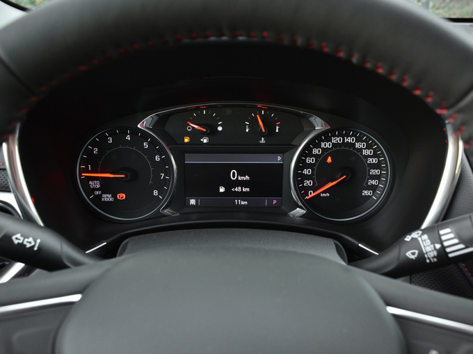 雪佛兰  Redline 550T 自动四驱捍界版RS 仪表盘