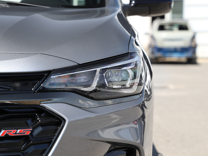 雪佛兰 RS 330T 自动畅快版 左前大灯