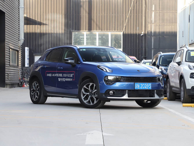 领克  高能版 2.0T 自动两驱劲Pro版 右前正45度