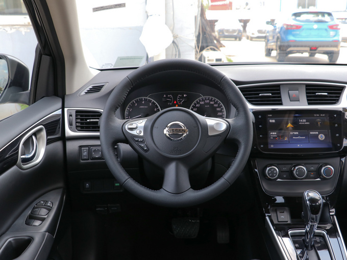 东风日产  1.6XV CVT智联尊享版 方向盘