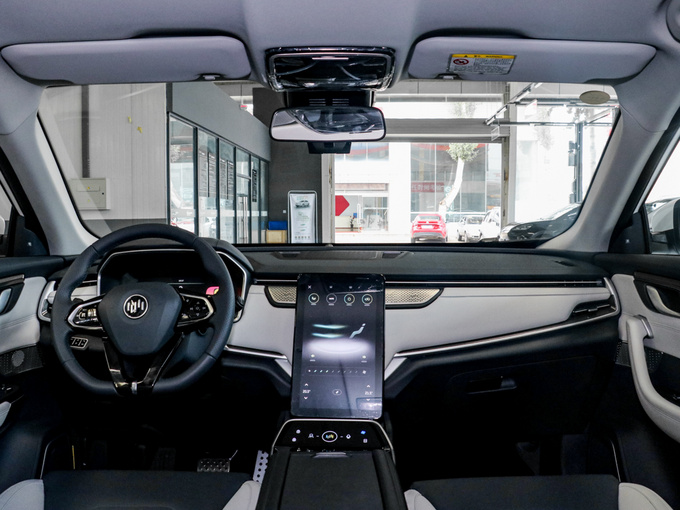 威马汽车 EX5 智行2.0 大中控全景