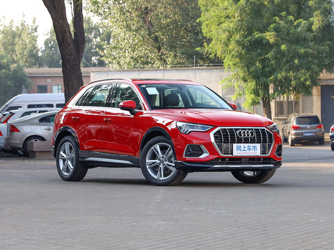 一汽奥迪  35 TFSI 右前正45度