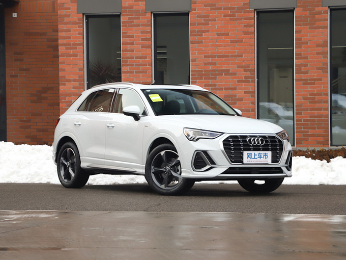 一汽奥迪  35 TFSI 右前正45度