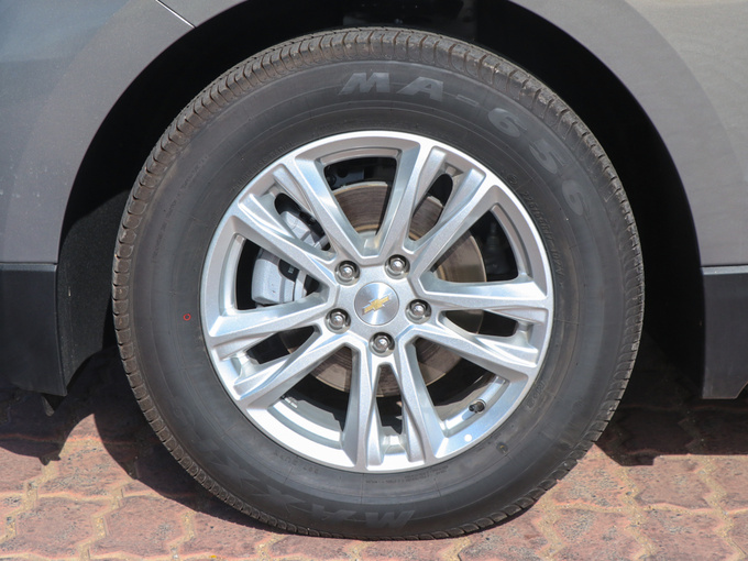 雪佛兰  535T 自动驭界版 左前轮