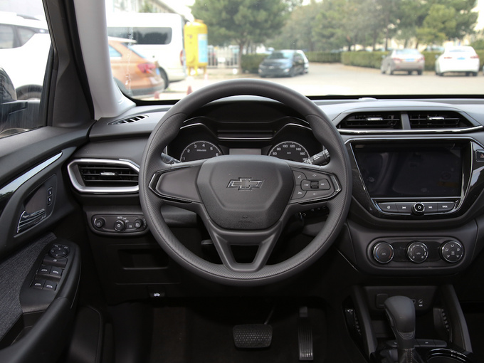 雪佛兰  435T Redline CVT两驱锋锐版 方向盘