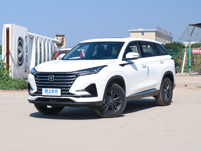 长安汽车 1.5T 左前正45度