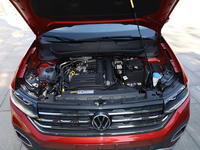 一汽-大众  280TSI DSG 发动机舱