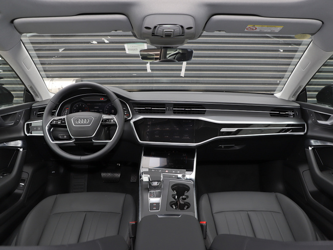 奥迪(进口)  40 TFSI 大中控全景