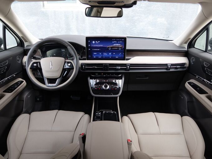 长安林肯  2.0T 大中控全景