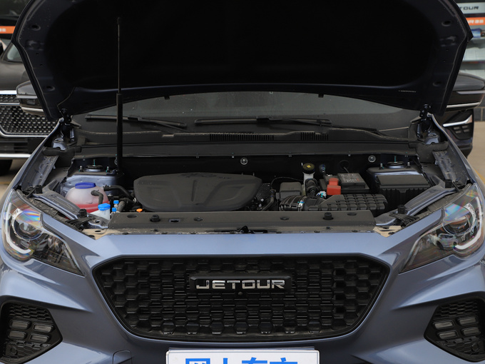 捷途  1.6T DCT劲Cool 发动机舱