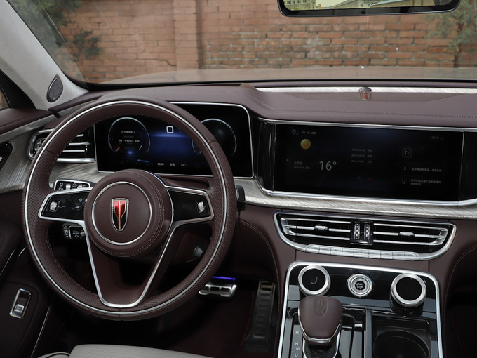 一汽红旗 3.0T 左前门板