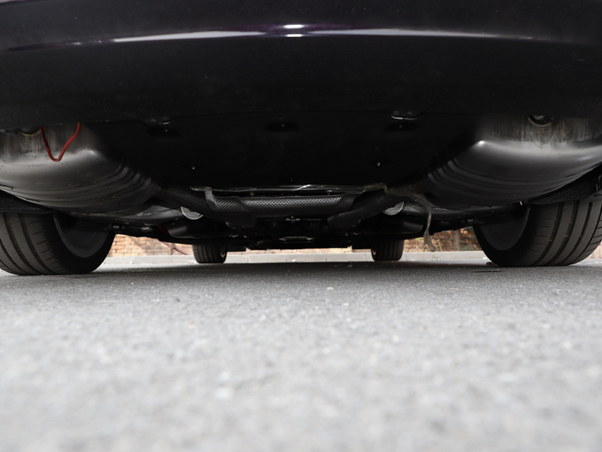 一汽红旗 3.0T 底盘