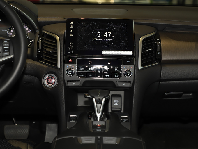 广汽本田  370TURBO 中控台