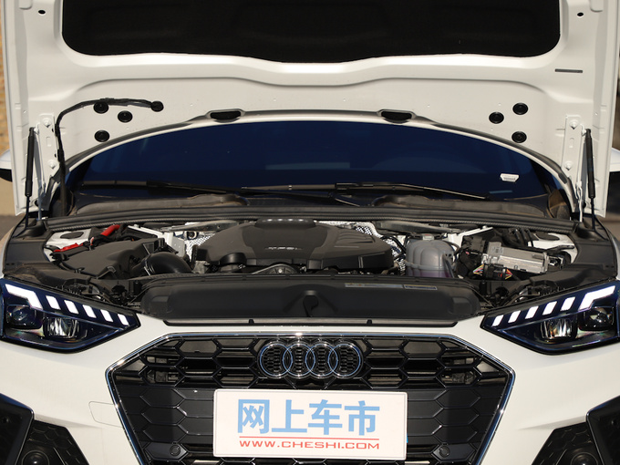 一汽奥迪  35 TFSI 发动机舱
