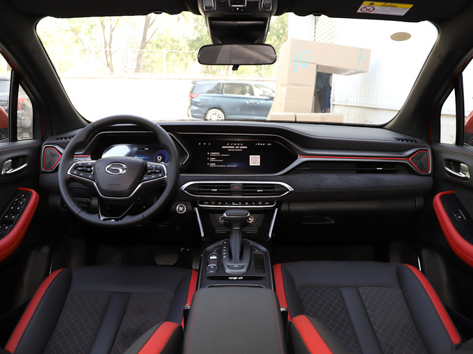 广汽传祺  COUPE 270T 大中控全景