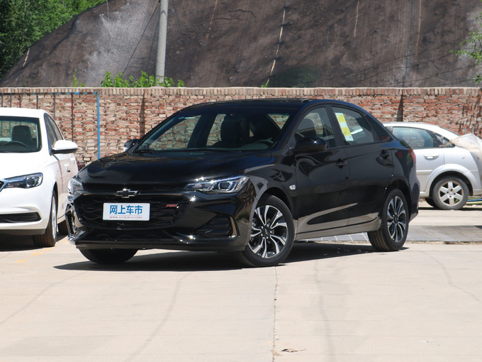 雪佛兰（国产）  轻混 RS 330T 自动畅快版 左前正45度