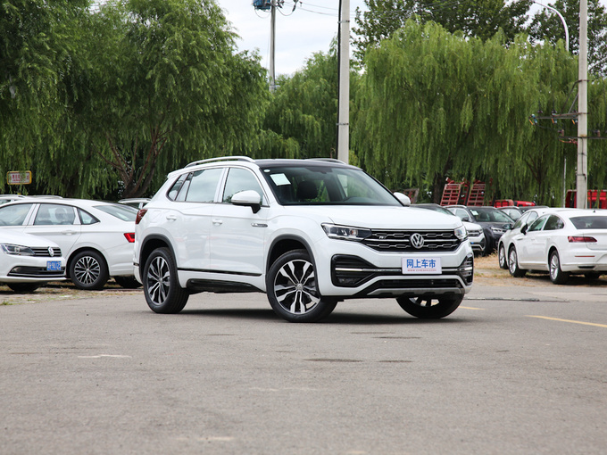 一汽-大众  380TSI 右前正45度