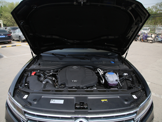 上汽大众  380TSI 发动机舱