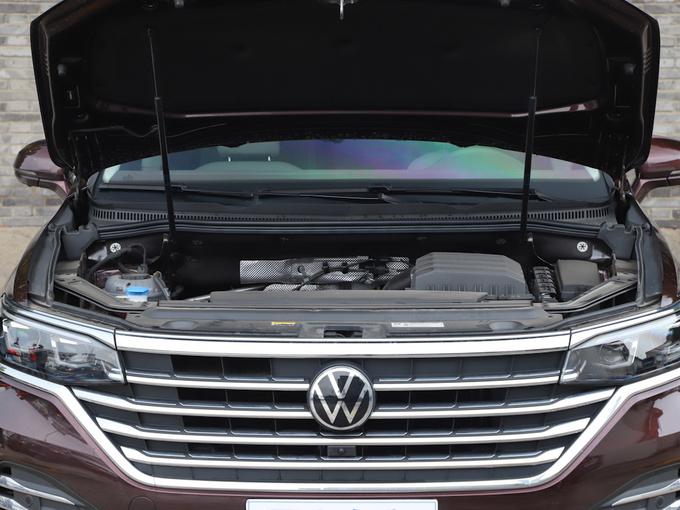 上汽大众  380TSI 发动机舱