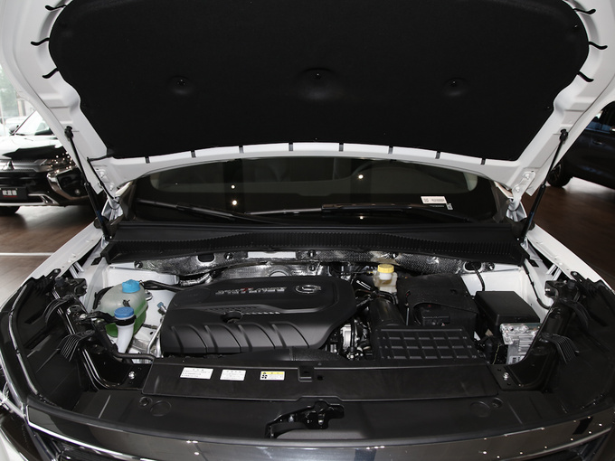 广汽传祺  进阶款 270T 发动机舱