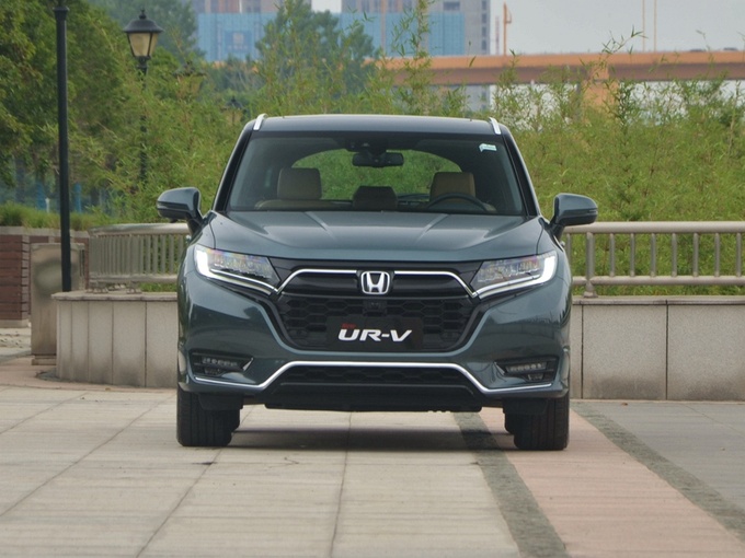 东风本田  370TURBO 正前