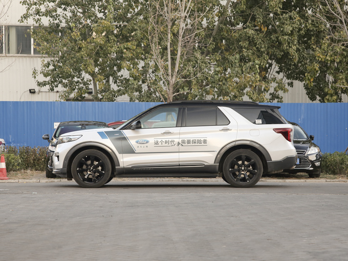 长安福特  EcoBoost 285 四驱运动版ST-LINE 正左侧