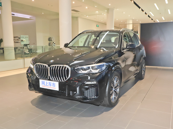 宝马(进口)  xDrive30i 左前正45度