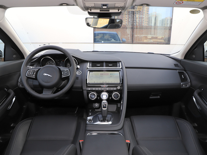 奇瑞捷豹路虎  P250 S 大中控全景