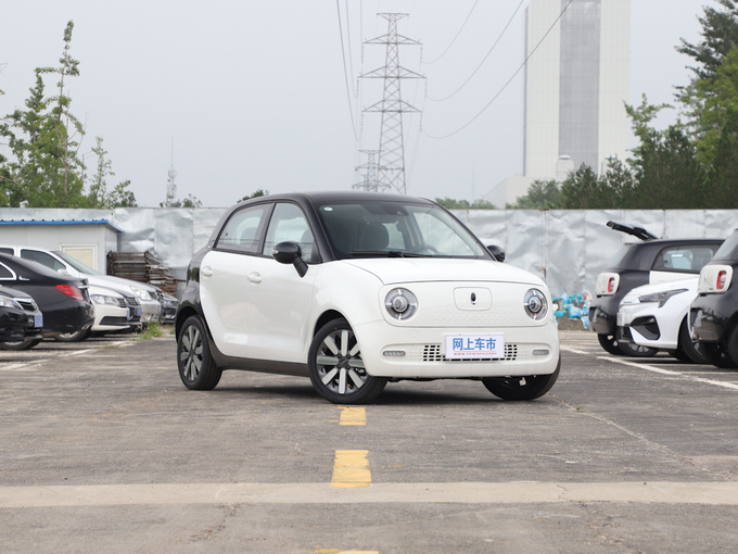 长城汽车  351km 右前正45度