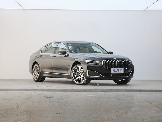 宝马(进口)  改款 750Li xDrive V8 右前正45度