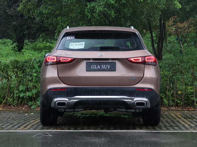 北京奔驰  GLA 正后