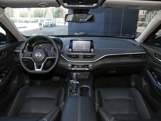 东风日产  改款 2.0T XL Upper AD1 大中控全景