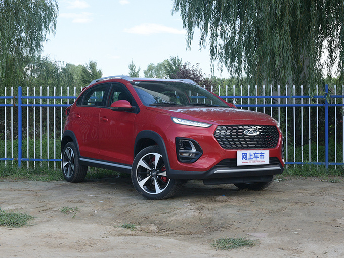 奇瑞汽车  PLUS 1.5L 右前正45度