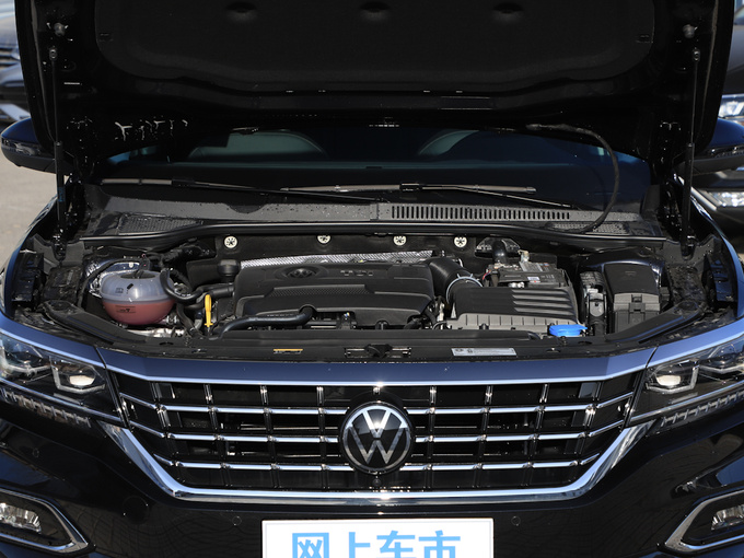 上汽大众  改款 380TSI 尊贵版 发动机舱