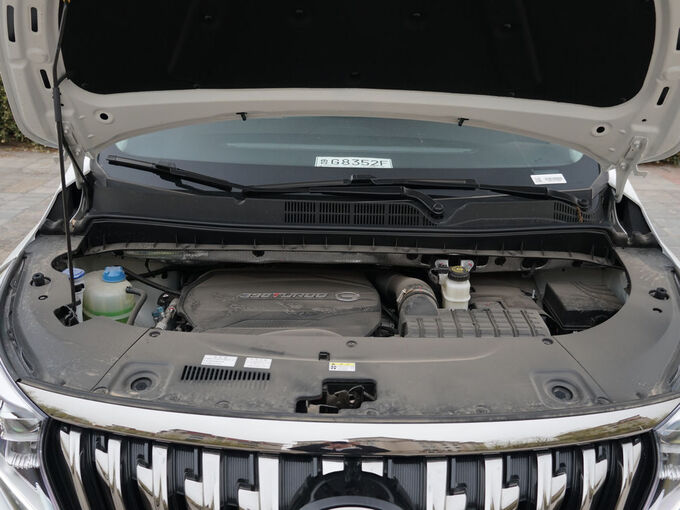 广汽传祺  大师系列 390T 发动机舱