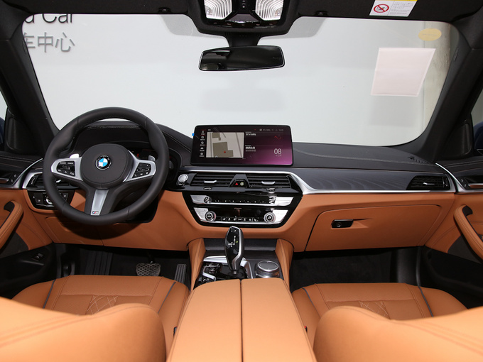 华晨宝马  530Li 领先型 大中控全景