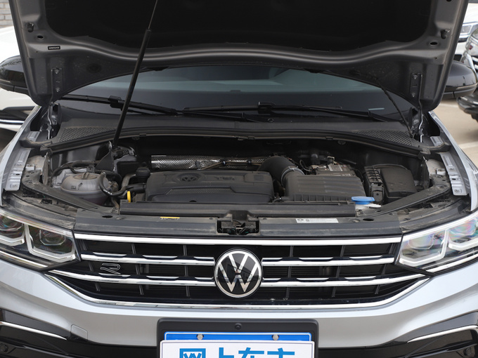 上汽大众  380TSI 发动机舱