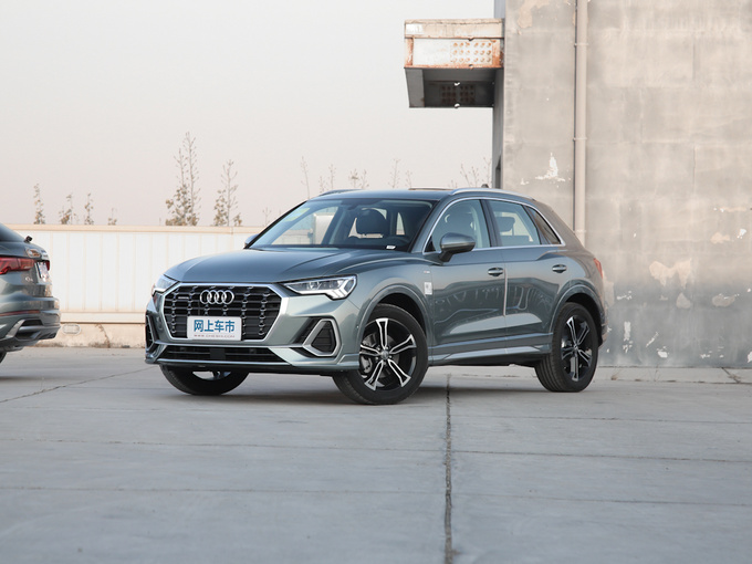 一汽奥迪  45 TFSI quattro 左前正45度
