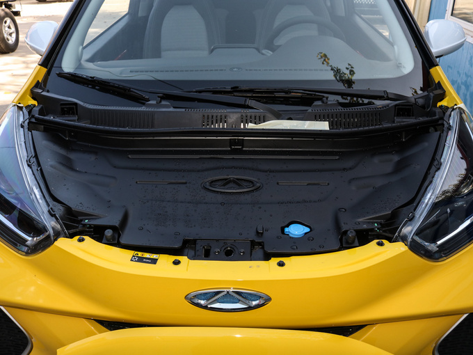 奇瑞汽车  小蚂蚁15万蚁粉款 发动机舱