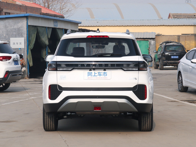 北京现代 2.0L 正后